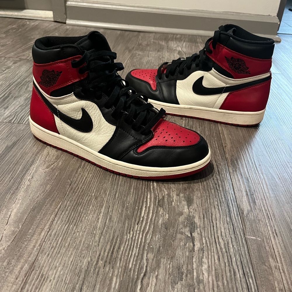 Air Jordan Retro 1 High OG “Bred Toe”